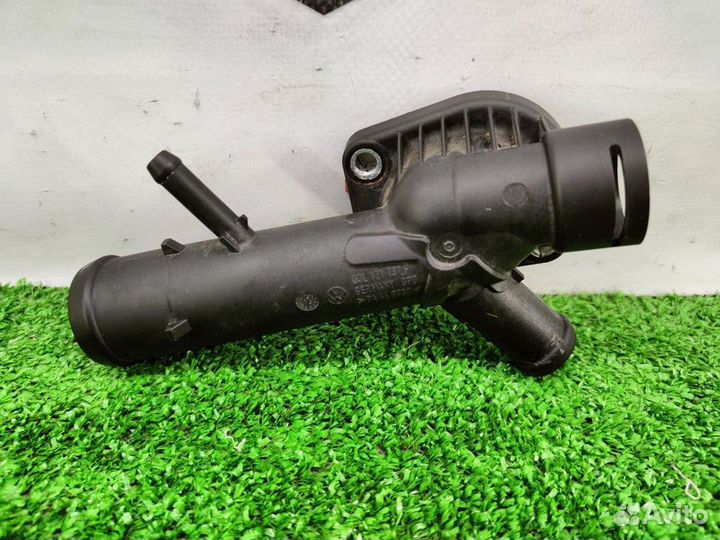 Фланец двигателя системы охлаждения