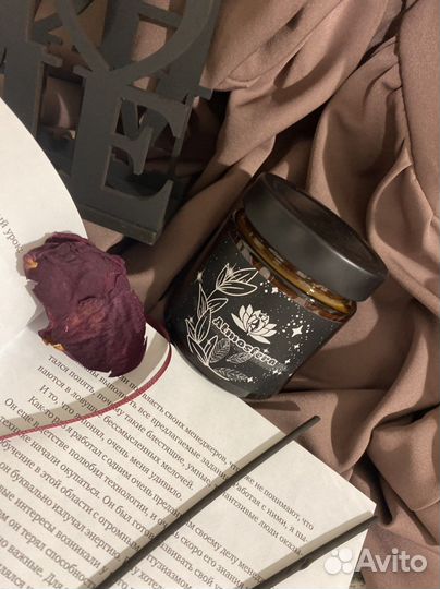 Соевая свеча с ароматом вишни и миндаля