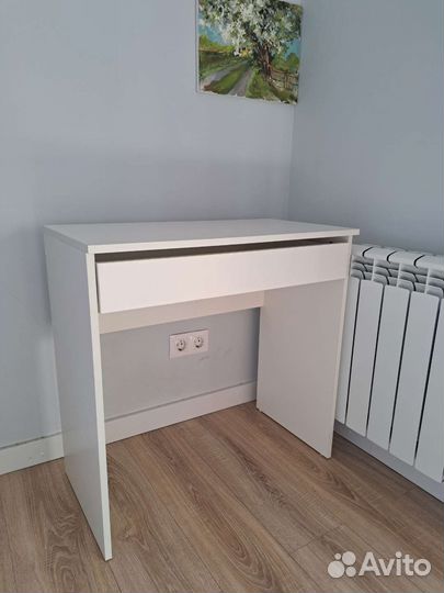 Туалетный или компьютерный столик