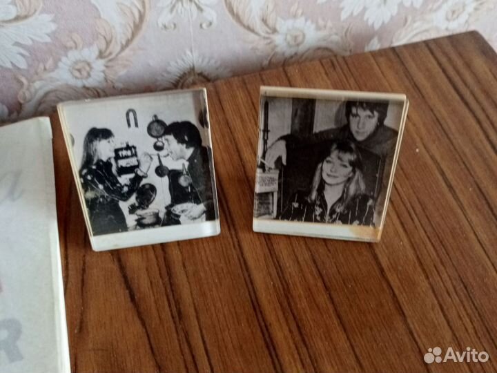 Книги, пластинки, фото Высоцкого