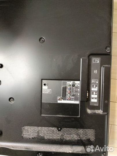 Продам телевизор диагональ 55