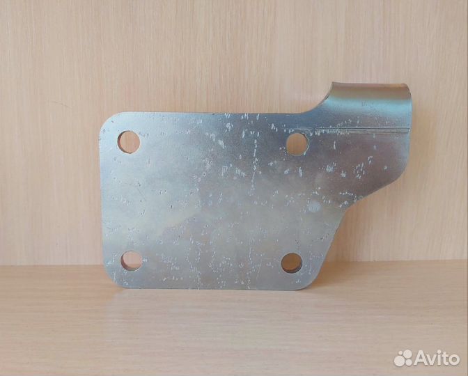 Кронштейн амортизатора лодочного прицепа мзса 817