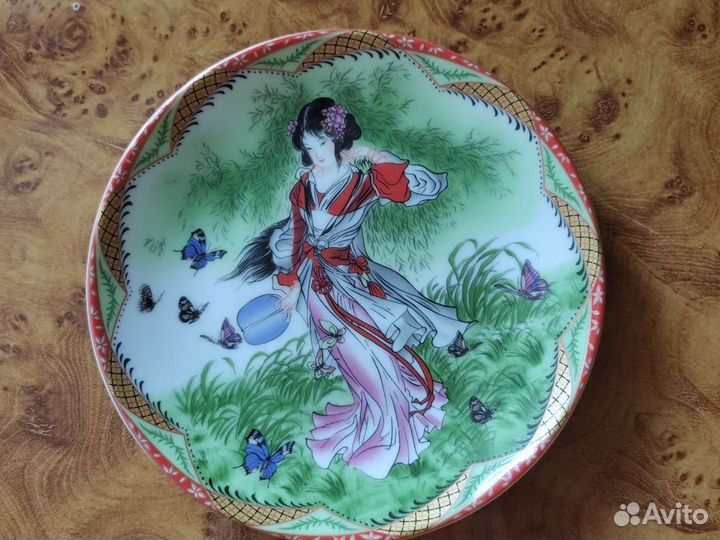 Декоративные тарелочки на стену