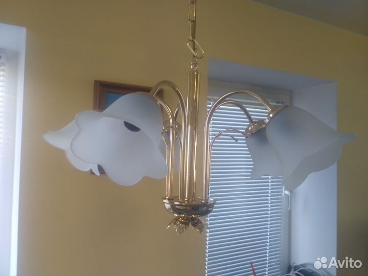 Продам или поменяю на фотоаппарат СССР новые люстр