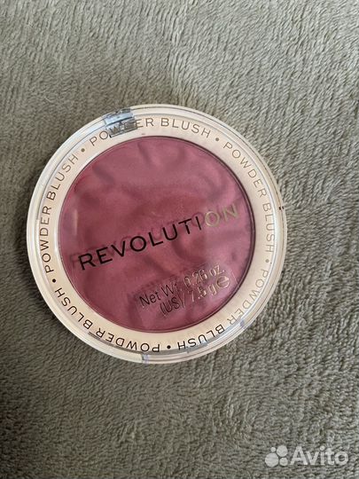 Revolution румяна