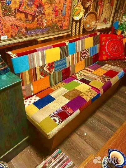 Диван двухместный в восточном стиле