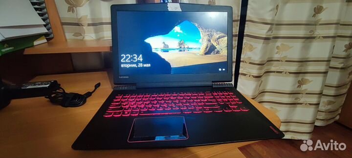 Lenovo legion y520 15ikbm