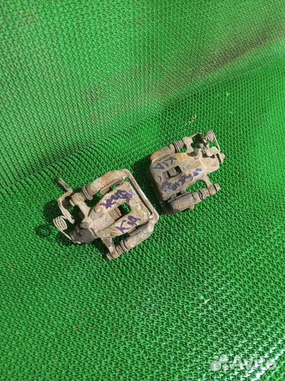 Задний правый-левый суппорт hyundai solaris 1кияРи