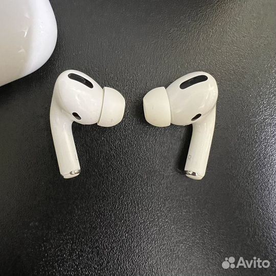 Наушники Apple airpods pro