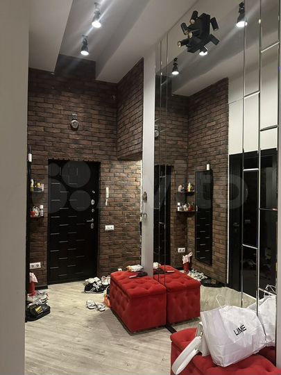 5-к. квартира, 136 м², 2/5 эт.