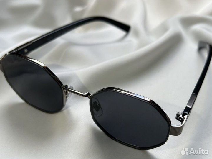 Солнцезащитные очки Marc Jacobs