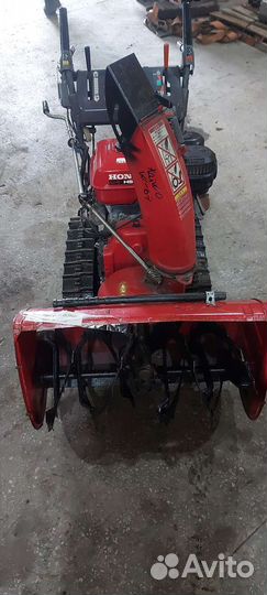 Снегоуборщик Honda HS870