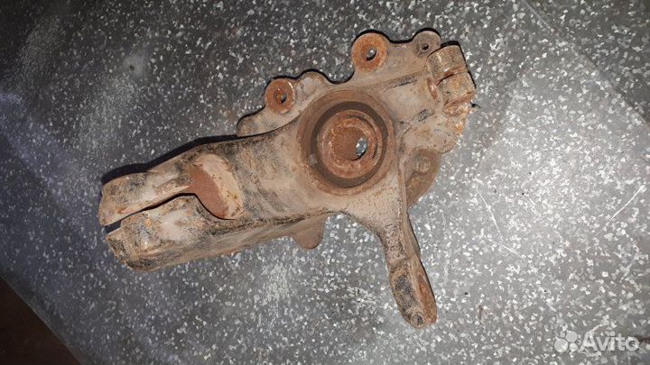 Кулак поворотный передний левый Ford Focus Iii CB8