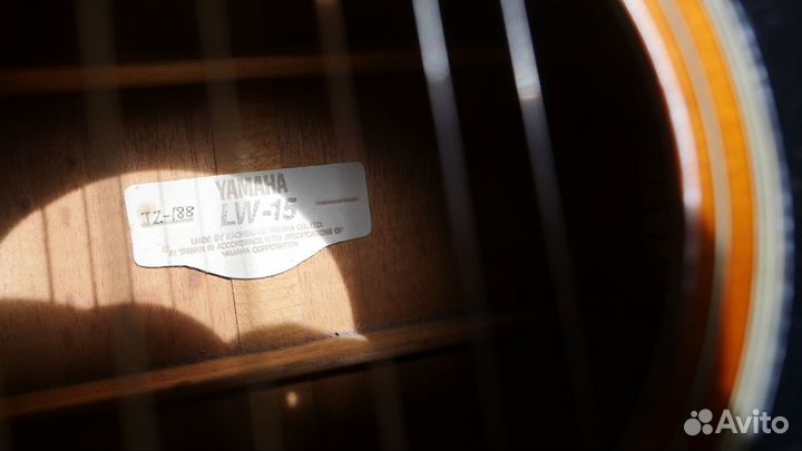 Массив ели Yamaha LW15, made in Taiwan, 1995