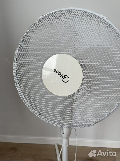 Напольный вентилятор Midea