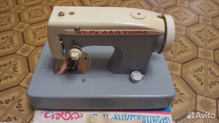 Детская швейная машинка Ладушка дшм 4А