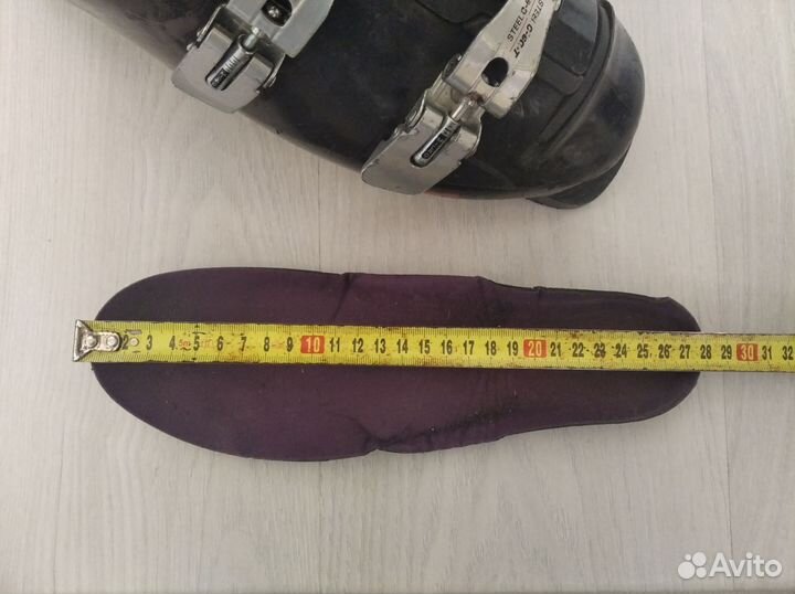 Горнолыжные ботинки 28