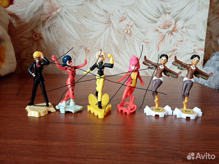 Леди Баг Киндеры