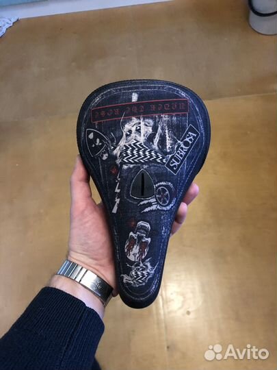 Седло BMX pivotal subrosa mid