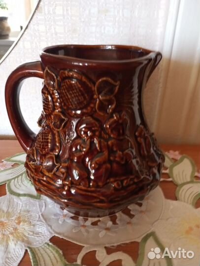 Глиняный кувшин