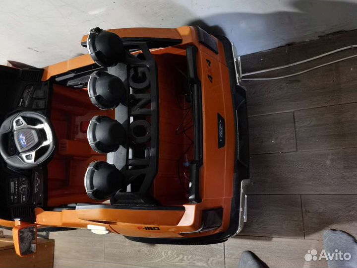 Детский электромобиль джип