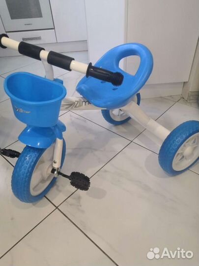 Детский трехколесный велосипед