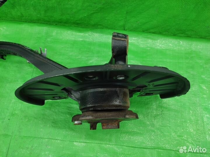 Поворотный кулак пер/лев цапфа Q7/Touareg/Cayenne