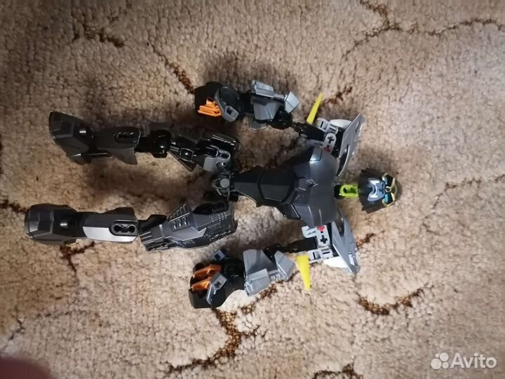 Lego робот из коллекции chima