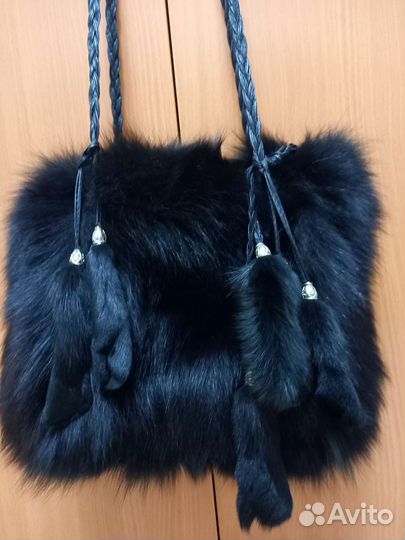 Сумка женская новая черная мех песец