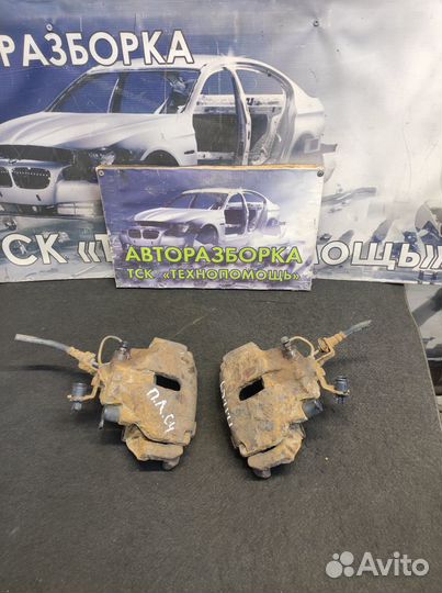 Передний суппорт Audi 100 C4