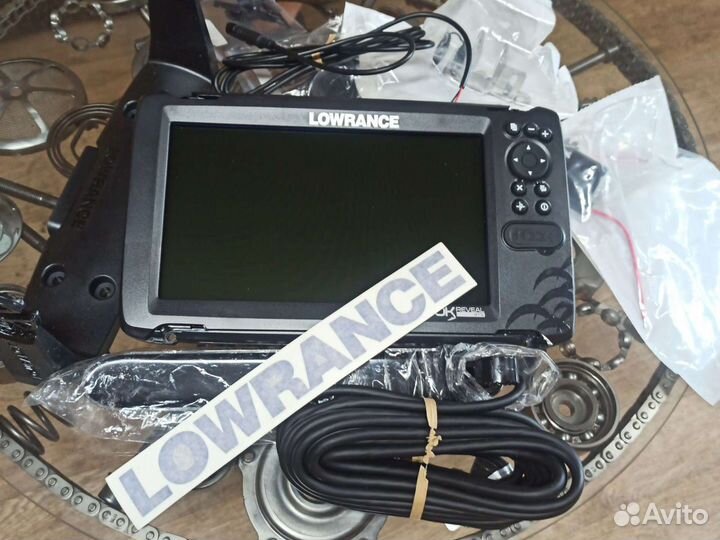 Lowrance hook reveal 9 tripleshot