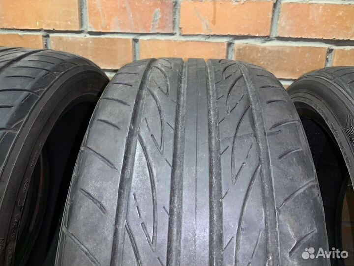 Yokohama Advan Fleva V701 245/40 R18 97W