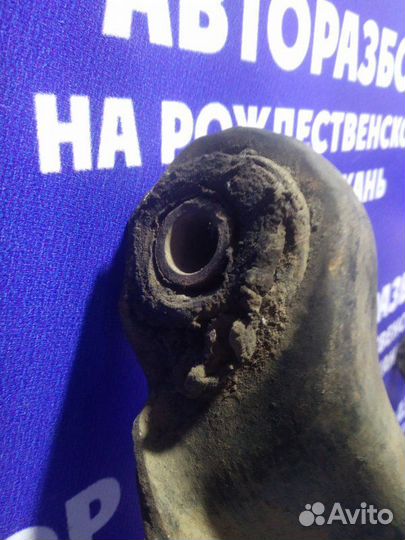 Передний левый рычаг Kia Sportage 1 кроссовер RF