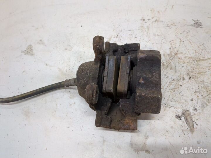 Суппорт Mercedes E W210, 2001