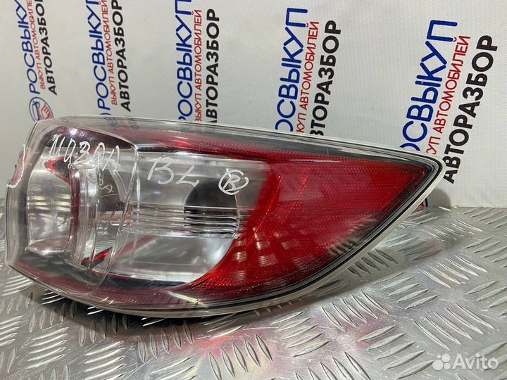 Фонарь правый Mazda 3 BL