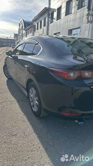 Mazda 3 1.8 AT, 2022, 25 000 км