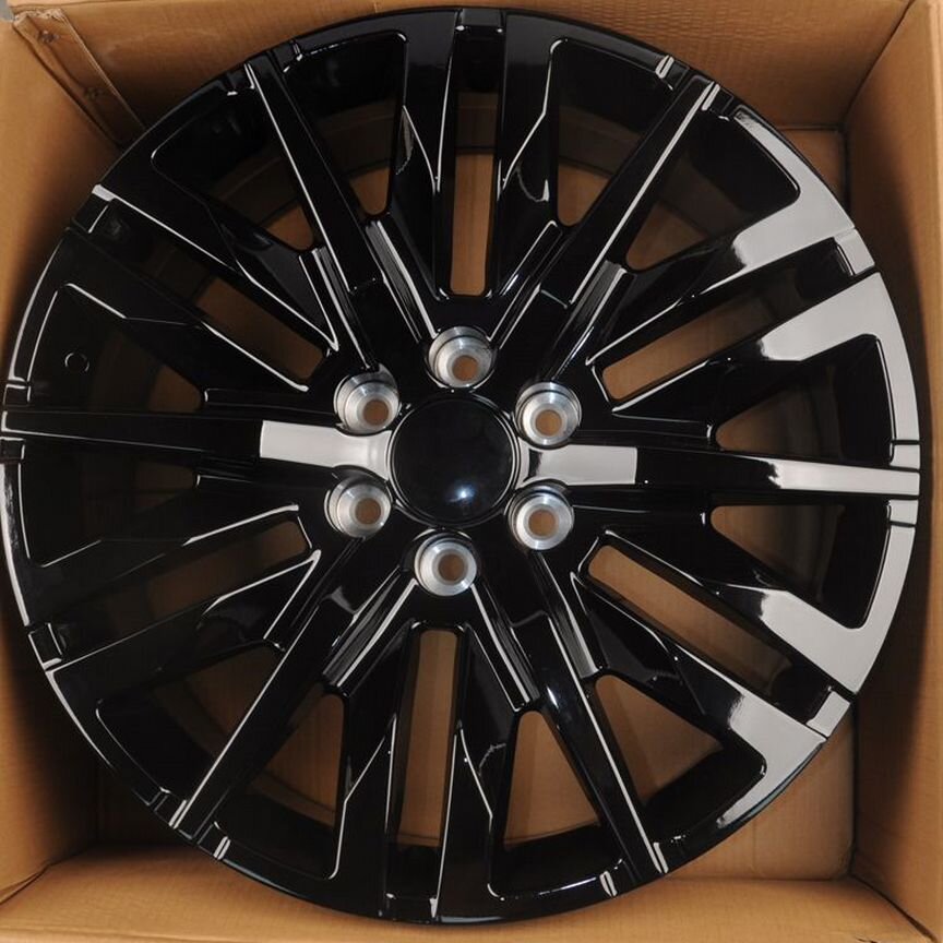 Литые диски Cadillac 9×R22 6×139.7