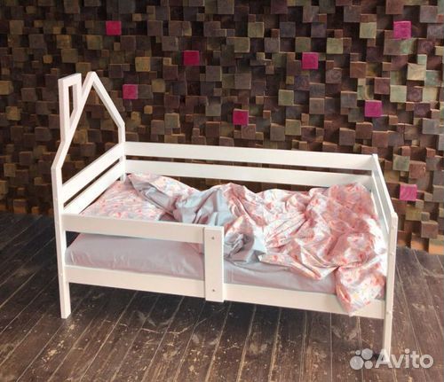 Детский шкаф «Домик» (разные цвета)