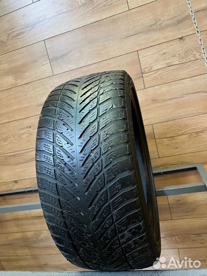Goodyear Eagle Ultra Grip GW-3 245/40 R18