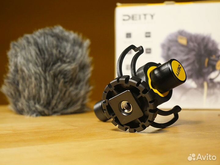 Новый накамерный микрофон Deity V-Mic D4 Mini