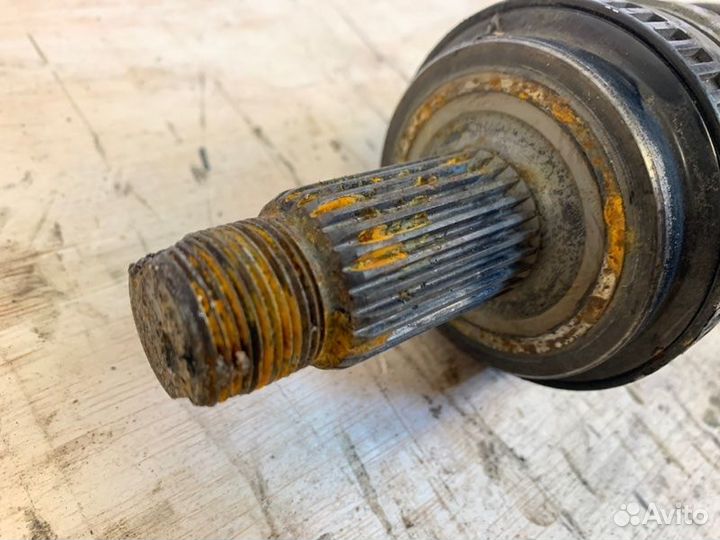 Привод правый Bmw 1-Series E82LCI N43B20 2011