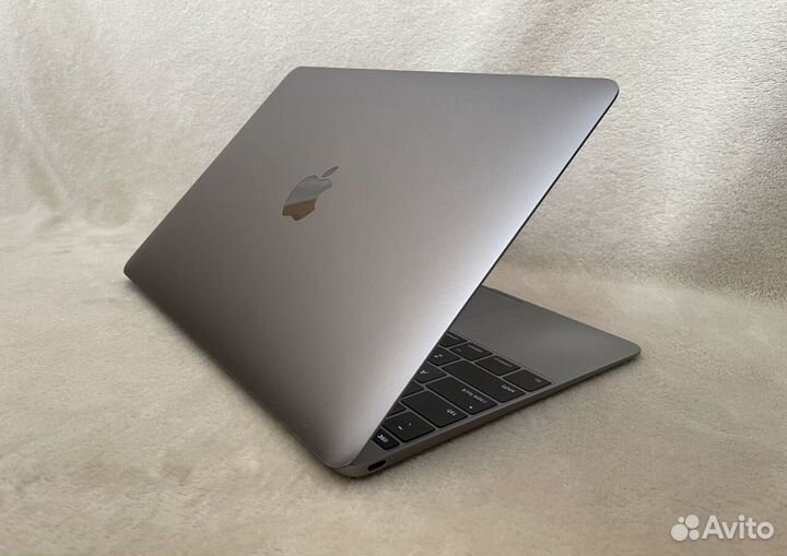 Macbook