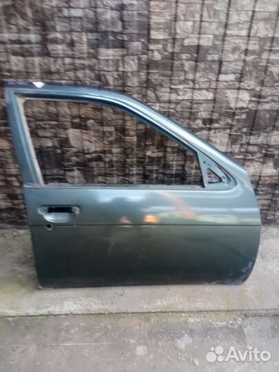 Nissan pulsar fn15 дверь