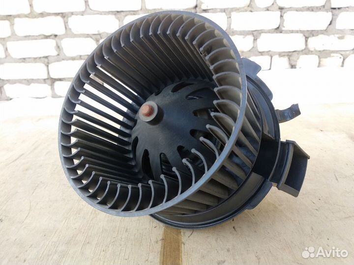 Моторчик печки Пежо 206