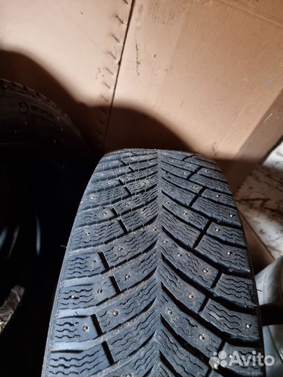 Michelin X-Ice North 4 SUV 235/55 R19