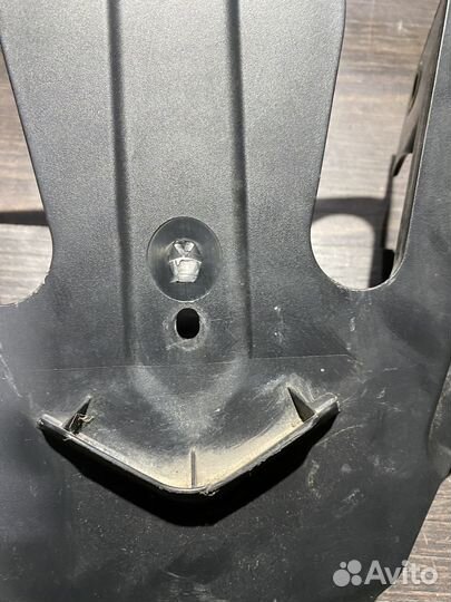 Внутренний пластик морды Yamaha MT-09 Tracer 15