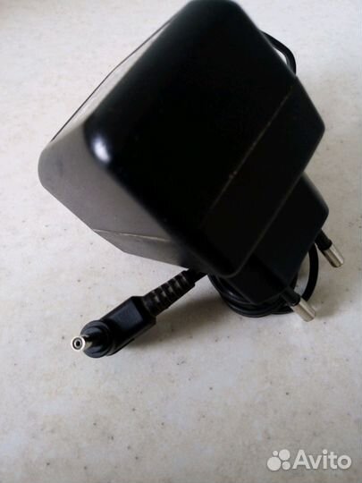 Зарядное устройство для телефона