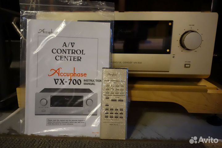 Accuphase AV control center VX-700