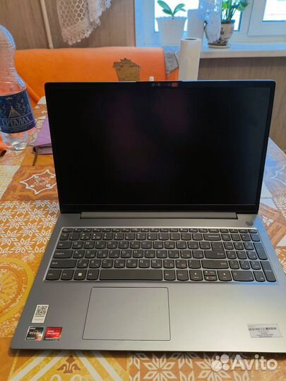 Продам новый ноутбук