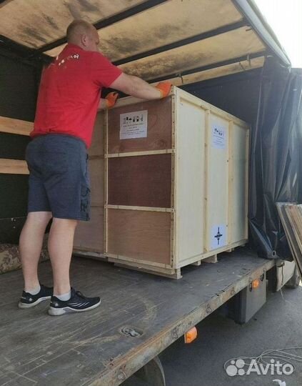 Грузчики. Погрузка и разгрузка. Бригада